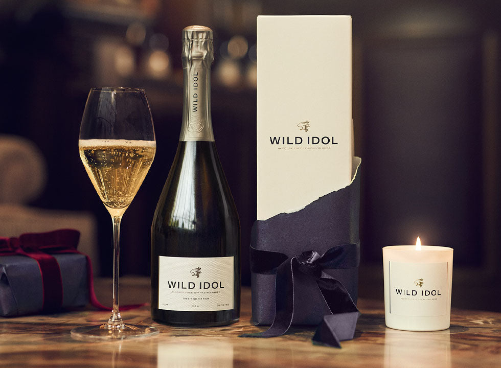 WILD IDOL Alcohol Free Sparkling White Wine and exclusive candle.