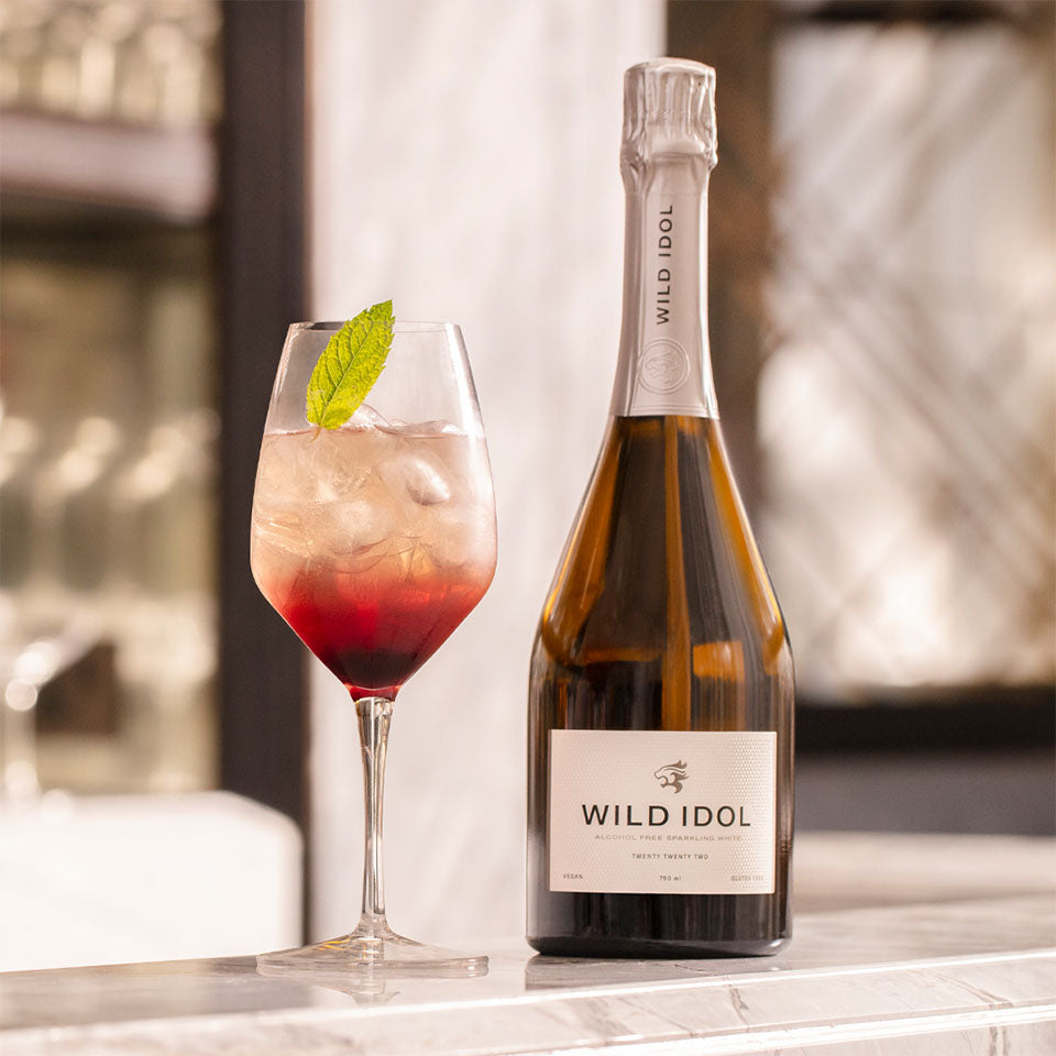 Winter Berry Spritz cocktail, made with Wild Idol alcohol free sparkling Rosé wine